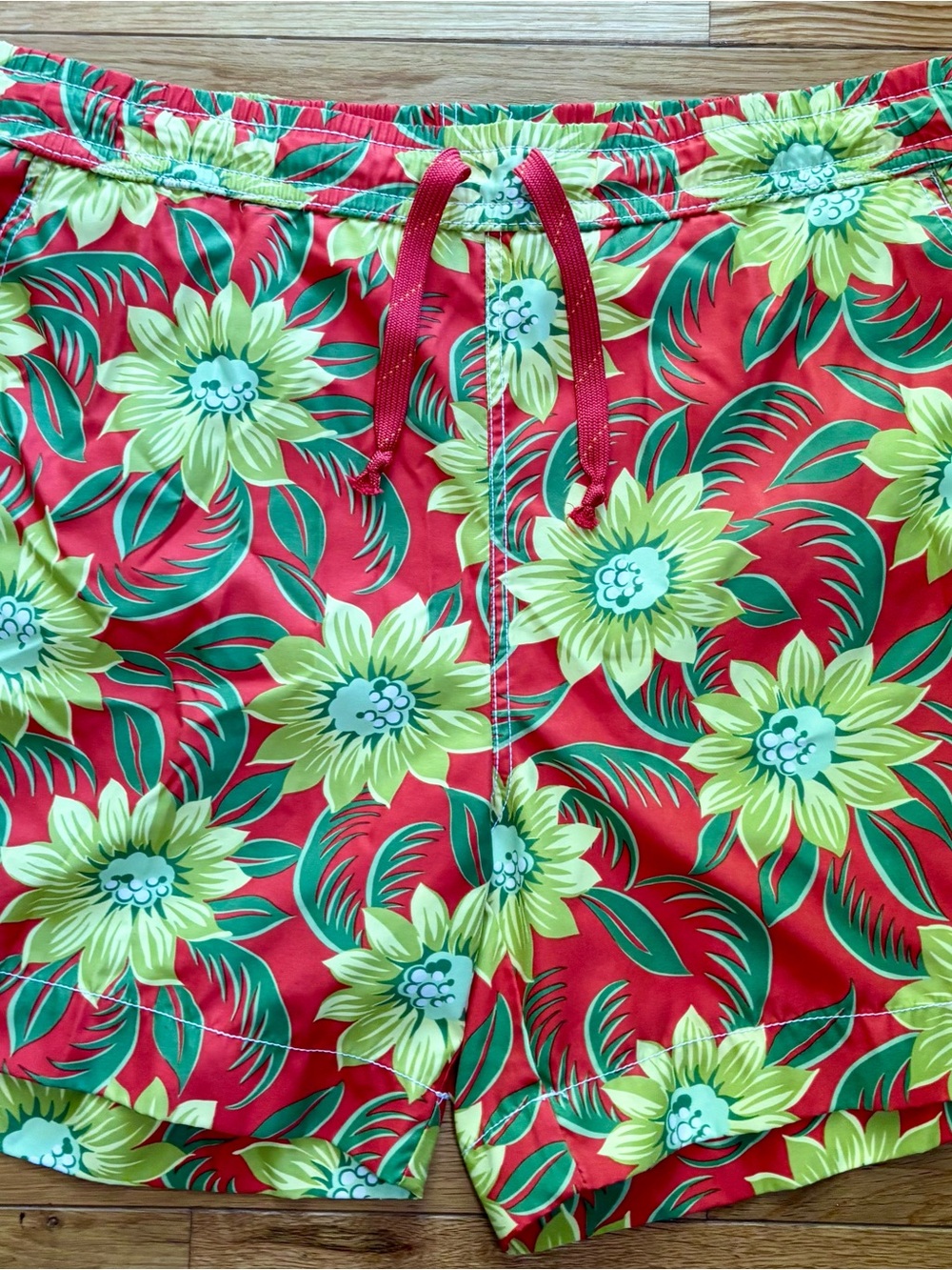Tommy Bahama Men's Floral Tropical Swim Trunks M Red Green Yellow Lined